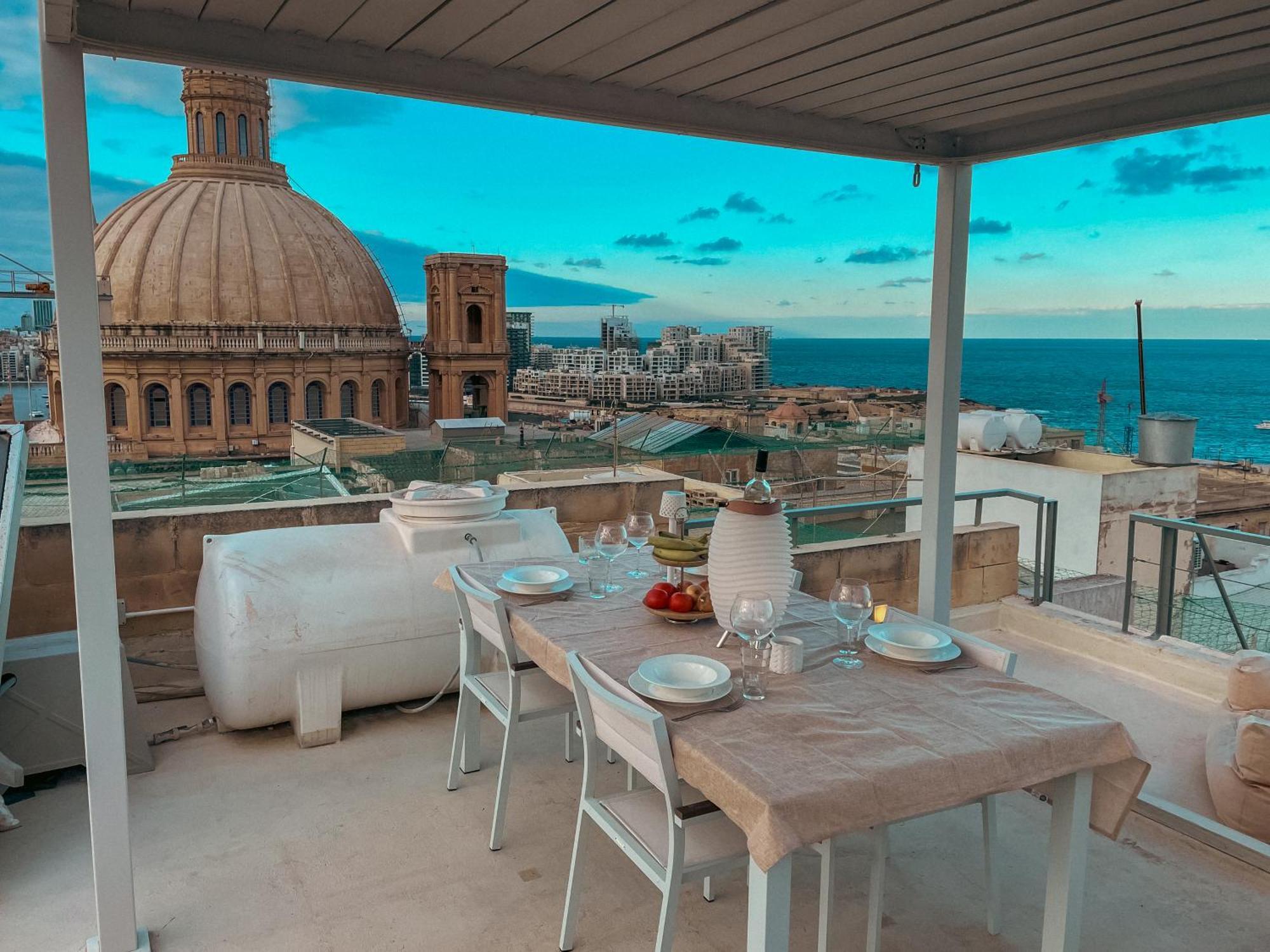 Apartment Penthouse With Jacuzzi & Panoramic Views - Heart Of *