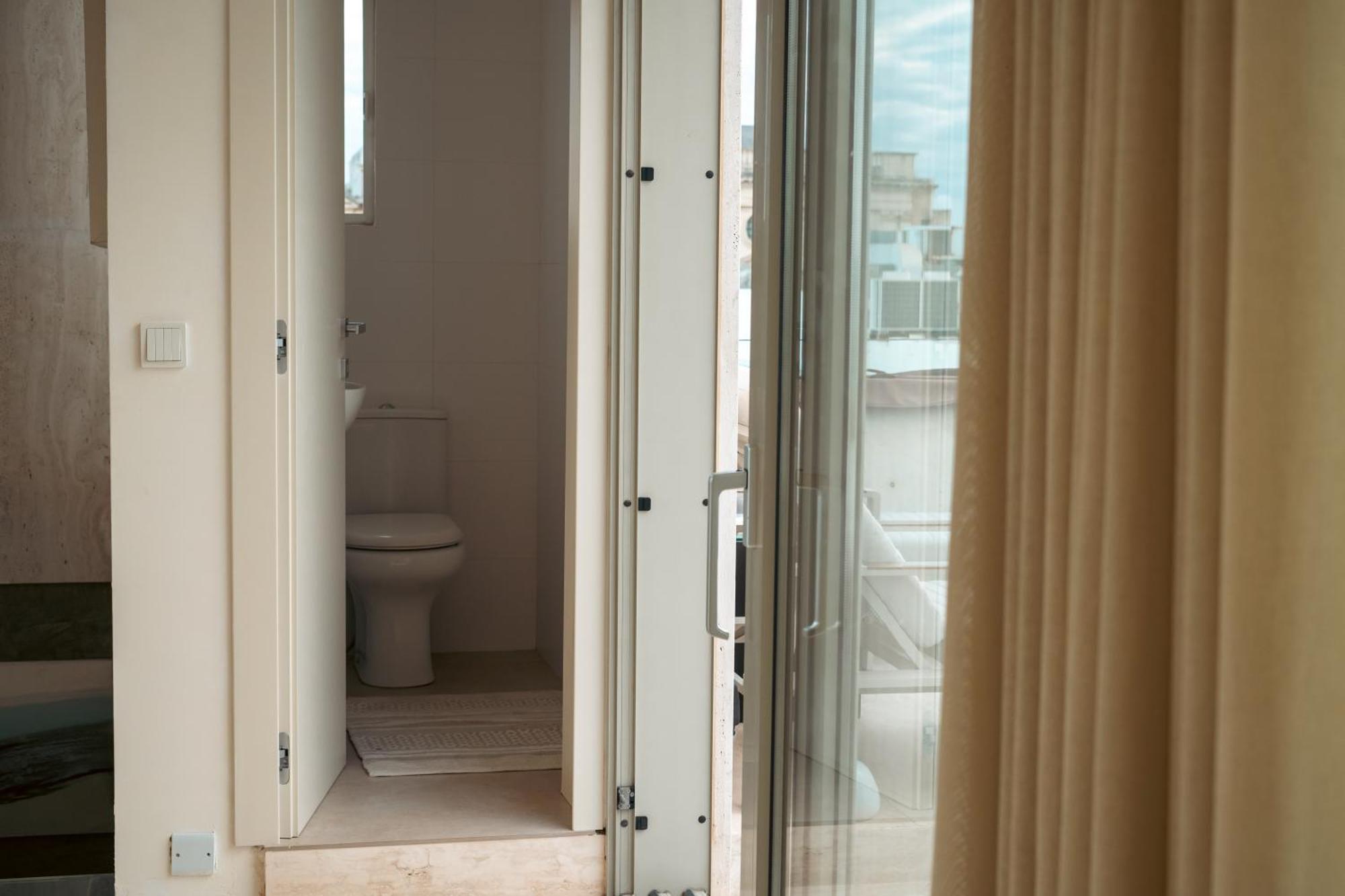 Penthouse With Jacuzzi & Panoramic Views - Heart Of Valletta
