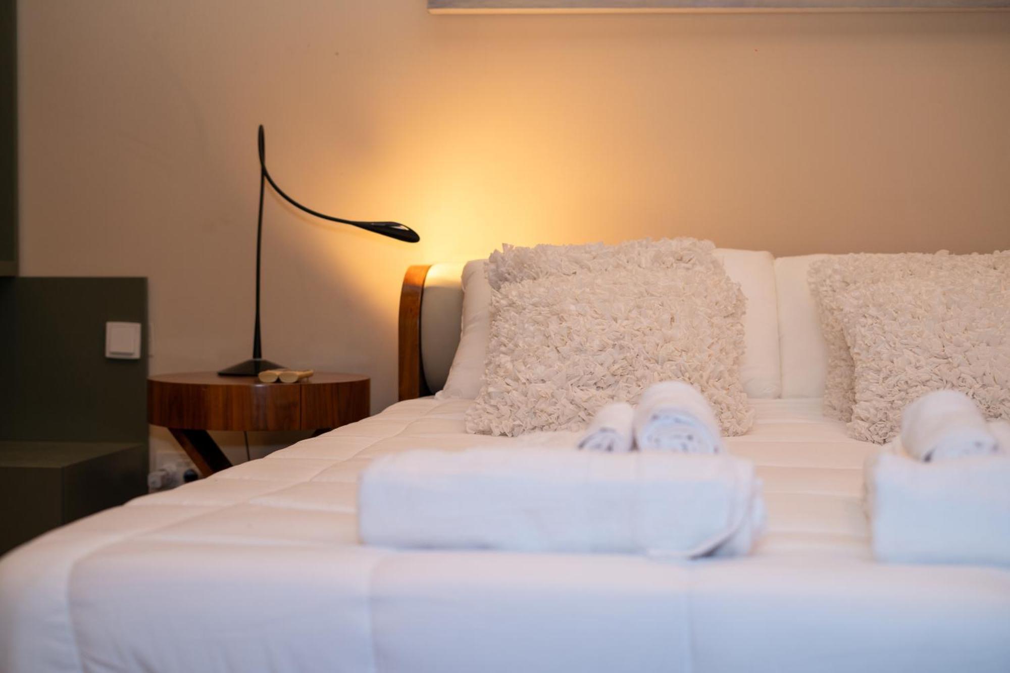 Penthouse With Jacuzzi & Panoramic Views - Heart Of Apartment Valletta