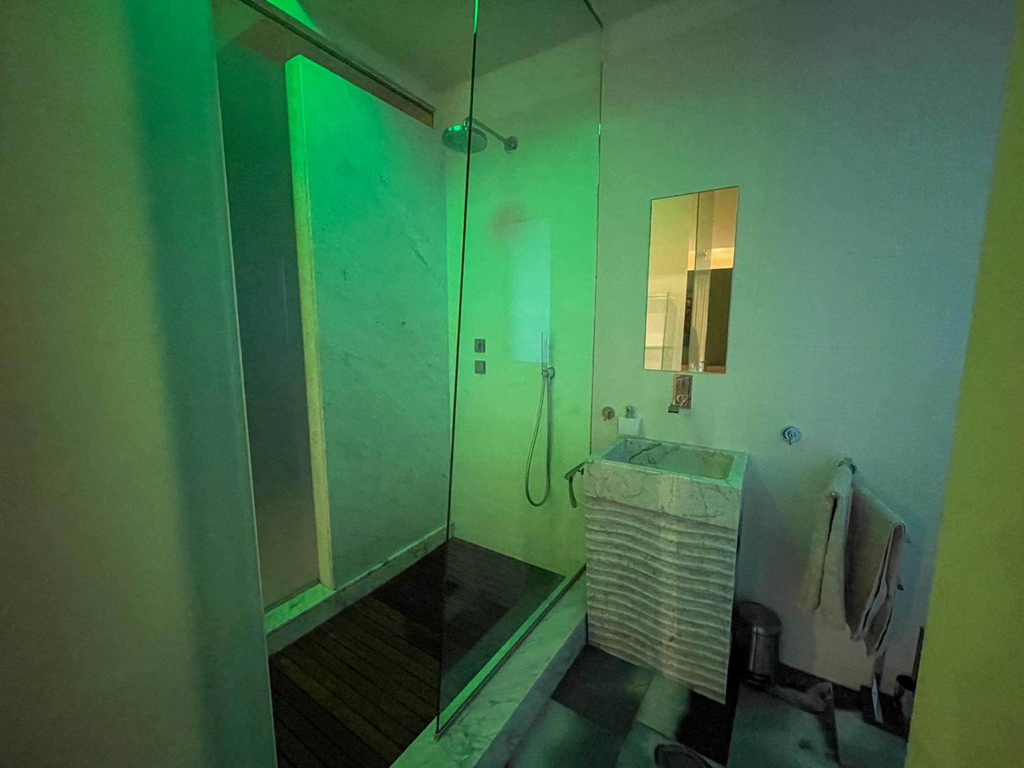 Apartment Penthouse With Jacuzzi & Panoramic Views - Heart Of *